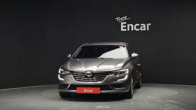 Renault SM6