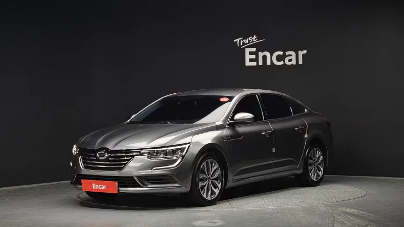 Renault SM6
