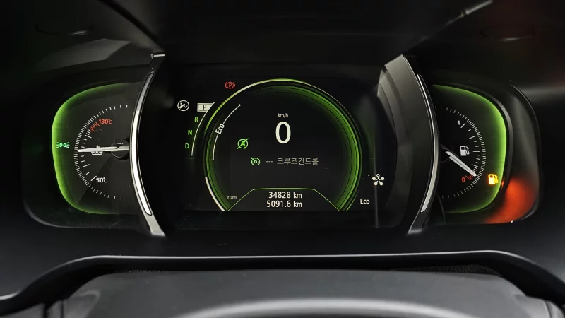 Renault SM6