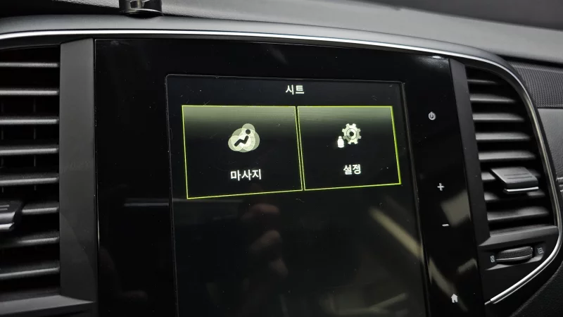 Renault SM6