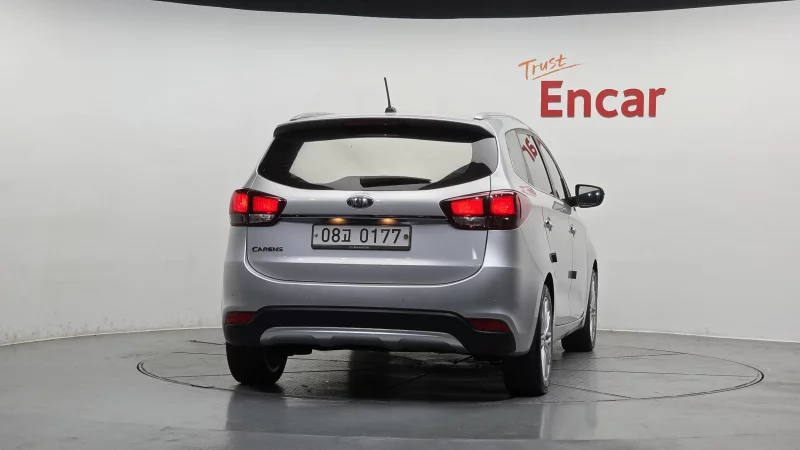 Kia Carens