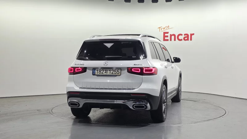 Mercedes-Benz GLB-Class