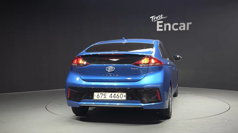 Hyundai Ioniq