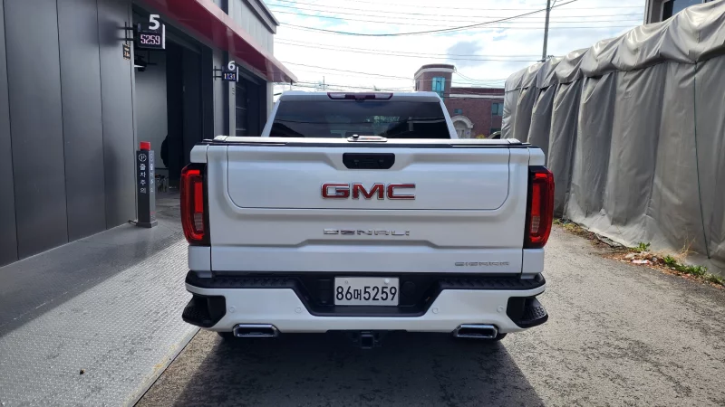GMC SIERRA