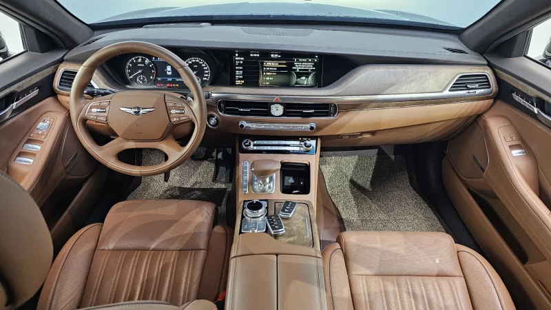Genesis G90