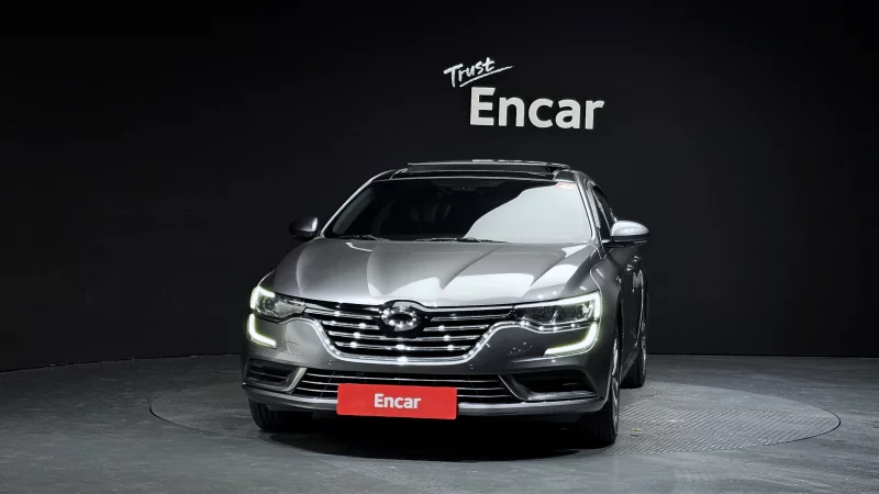 Renault SM6