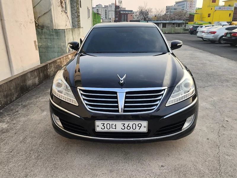 Hyundai Equus