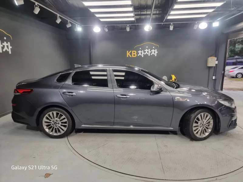 Kia K5