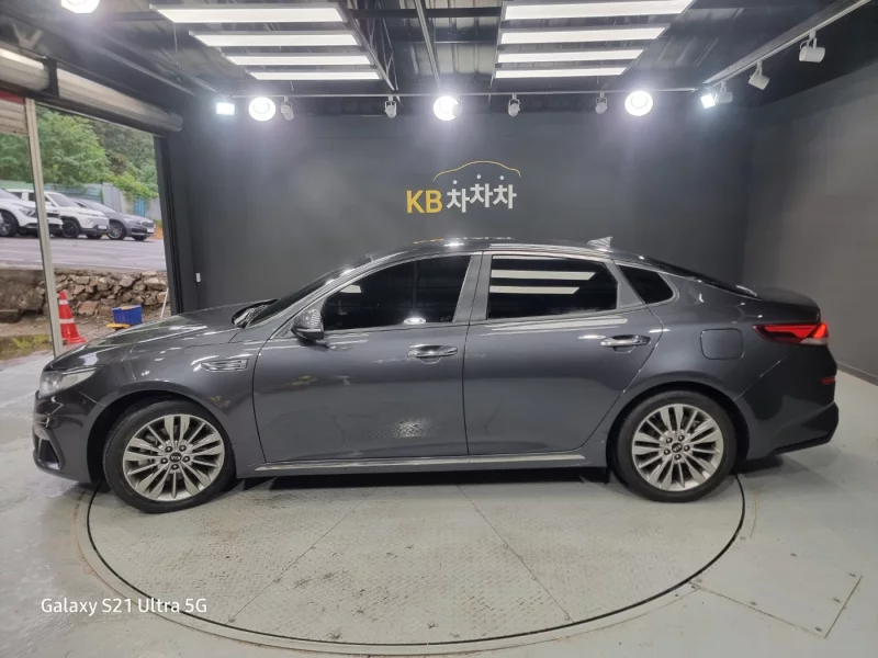 Kia K5