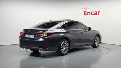 Lexus ES300h