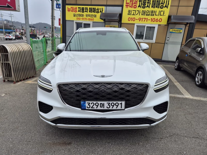 Genesis GV70