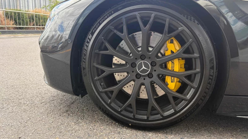 Mercedes-Benz SL-Class