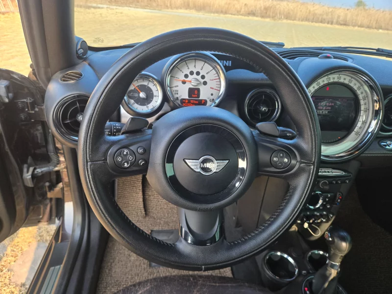 MINI Cooper Convertible