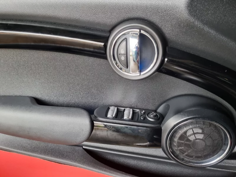 MINI Cooper Convertible