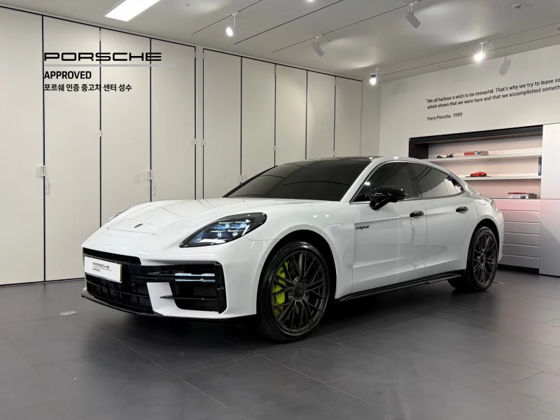 Porsche PANAMERA