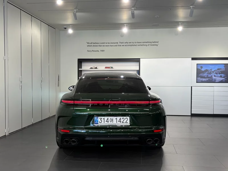 Porsche Panamera