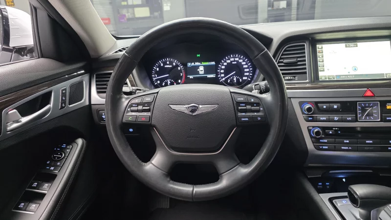 Genesis G80