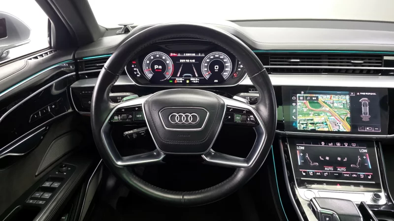 Audi A8