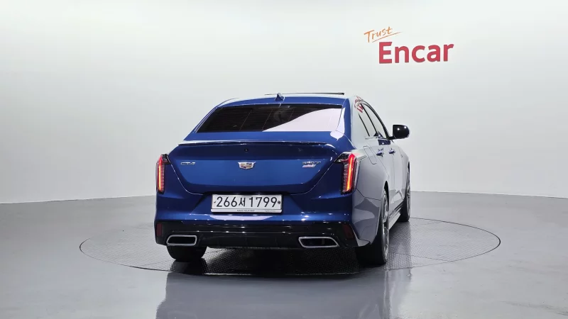 Cadillac CT4
