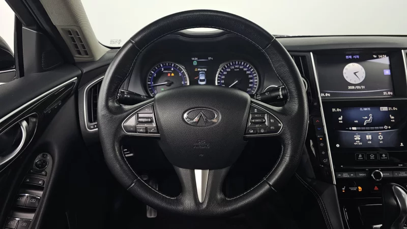 Infiniti Q50