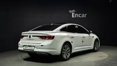 Renault SM6