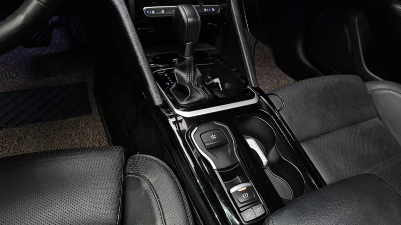 Renault SM6