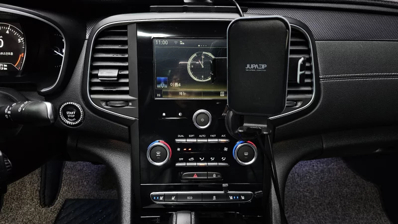 Renault SM6