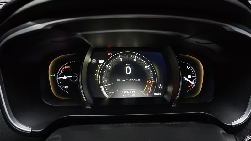 Renault SM6
