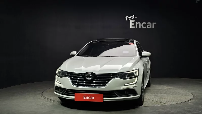 Renault SM6