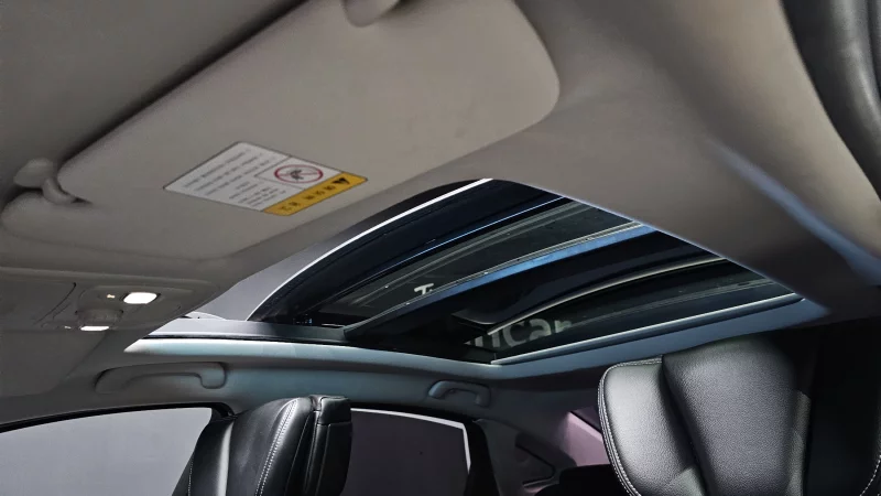 Renault SM6