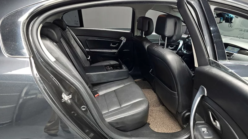 Renault SM5
