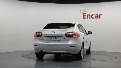 Renault SM3