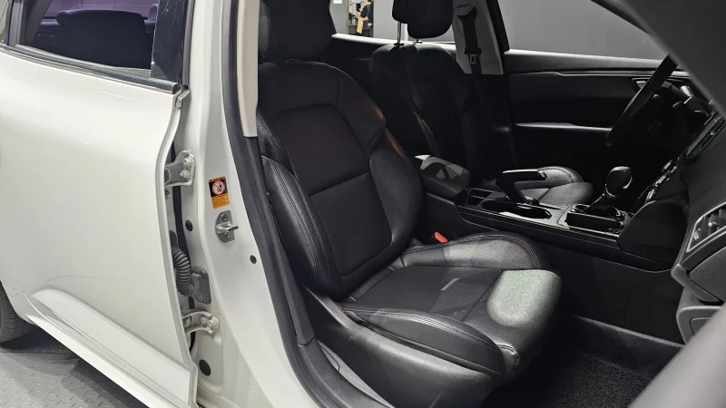 Renault SM6