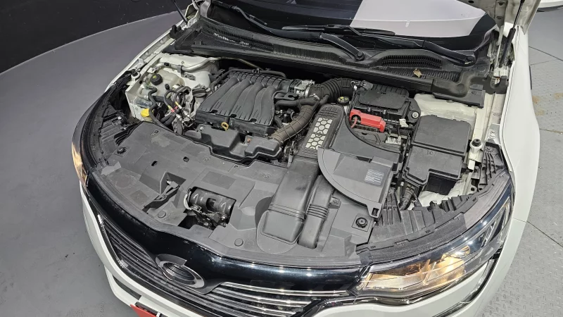Renault SM6