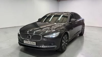 Volvo S90
