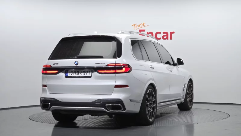 BMW X7