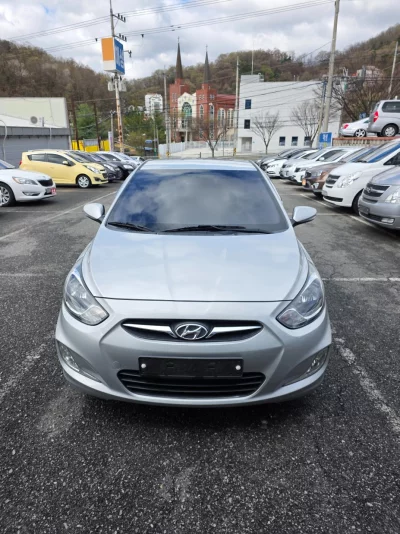 Hyundai Accent