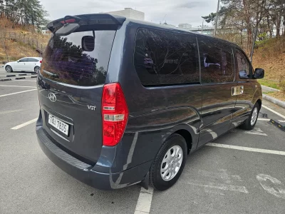 Hyundai Grand Starex