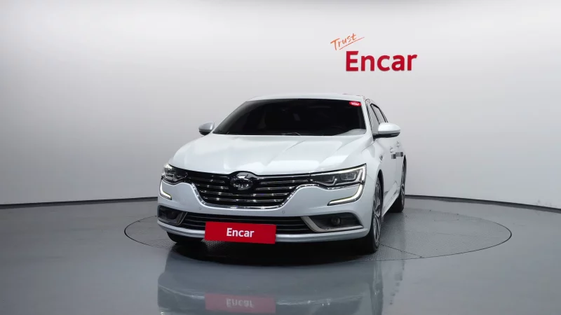 Renault SM6