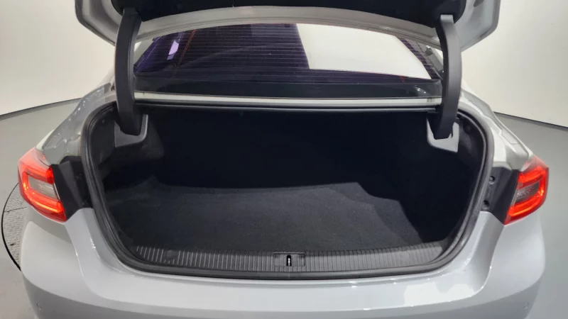 Renault SM6