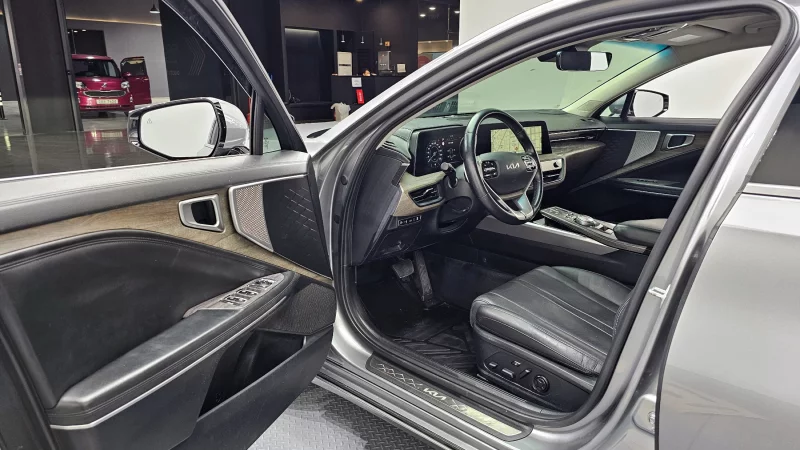 Kia K8