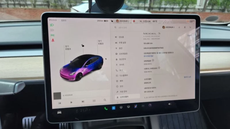 Tesla MODEL 3