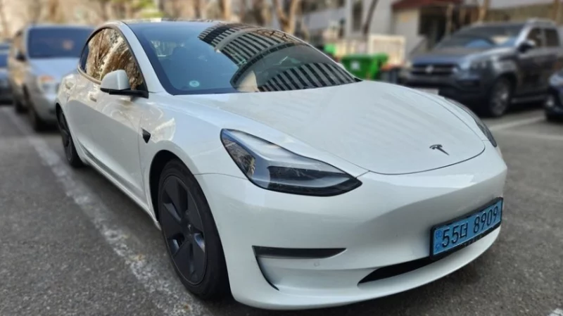 Tesla MODEL 3