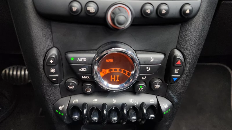 MINI Cooper Convertible