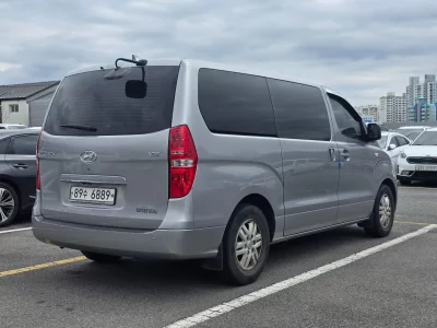 Hyundai Grand Starex