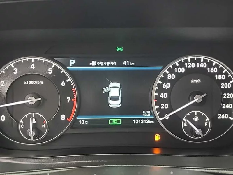 Genesis EQ900