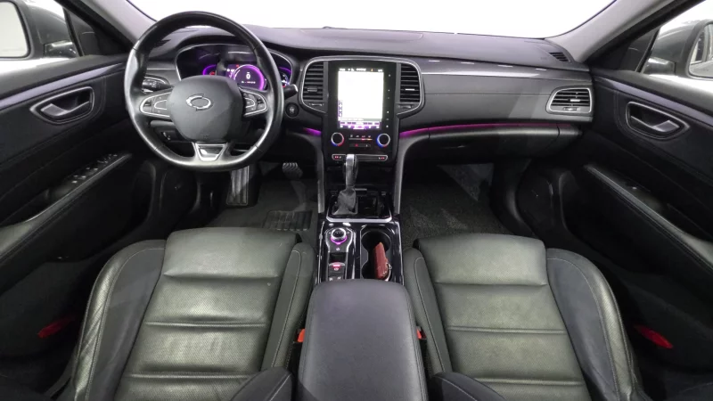 Renault SM6