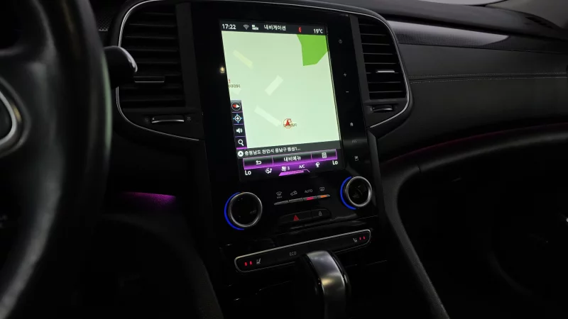 Renault SM6