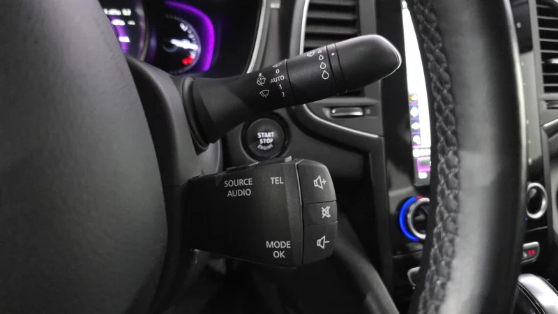 Renault SM6