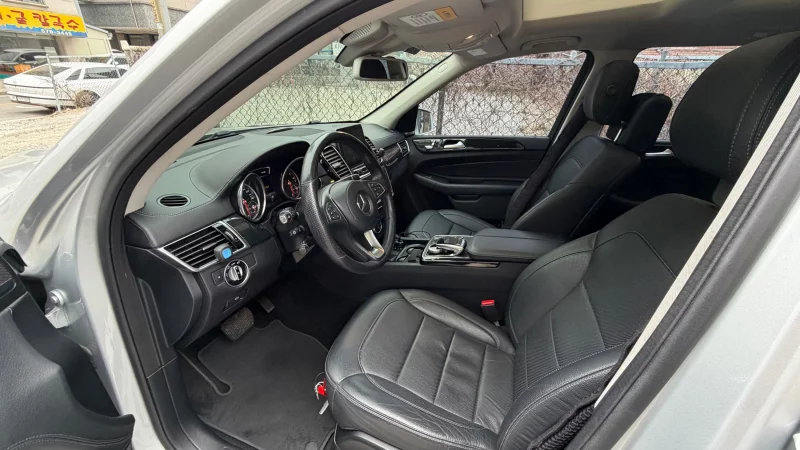 Mercedes-Benz GLS-Class